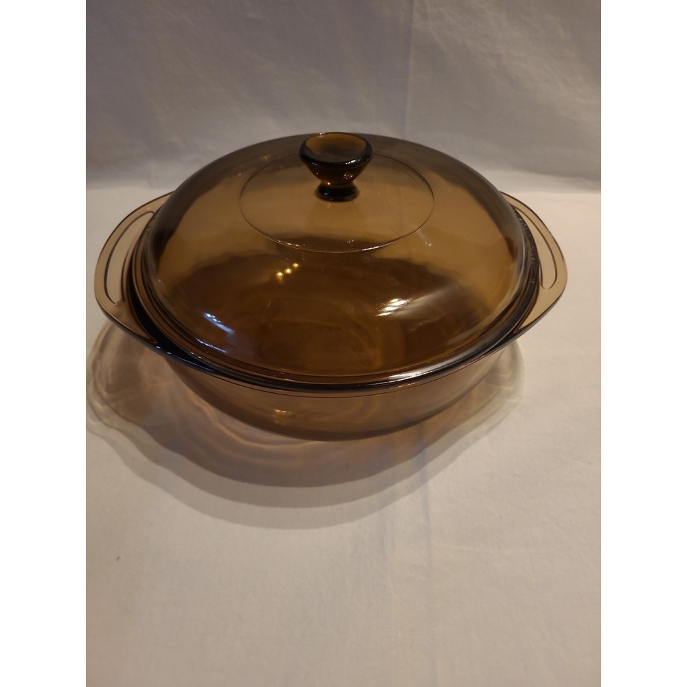 Vintage Pyrex Amber Brown Casserole  023 1.5 L With Lid